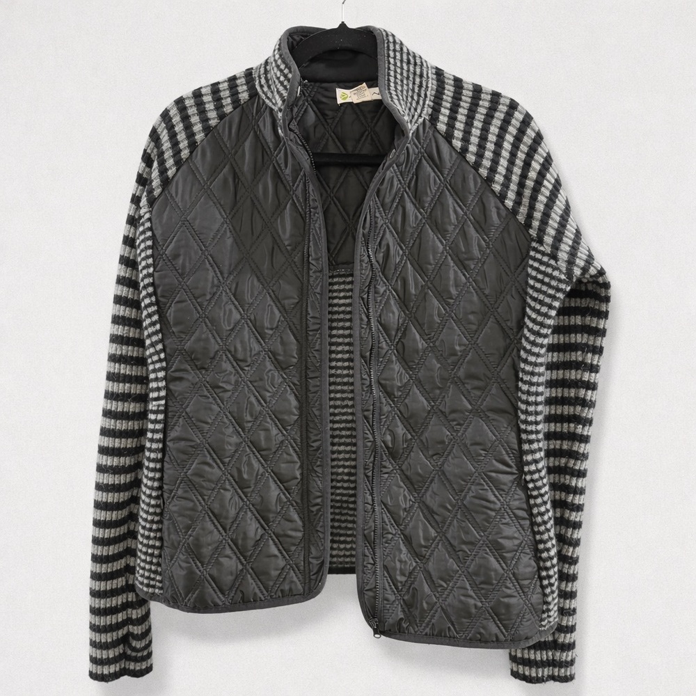 Womens Quilted Sweater Jacket Large Black Gray Striped Knit Zip Front Akini